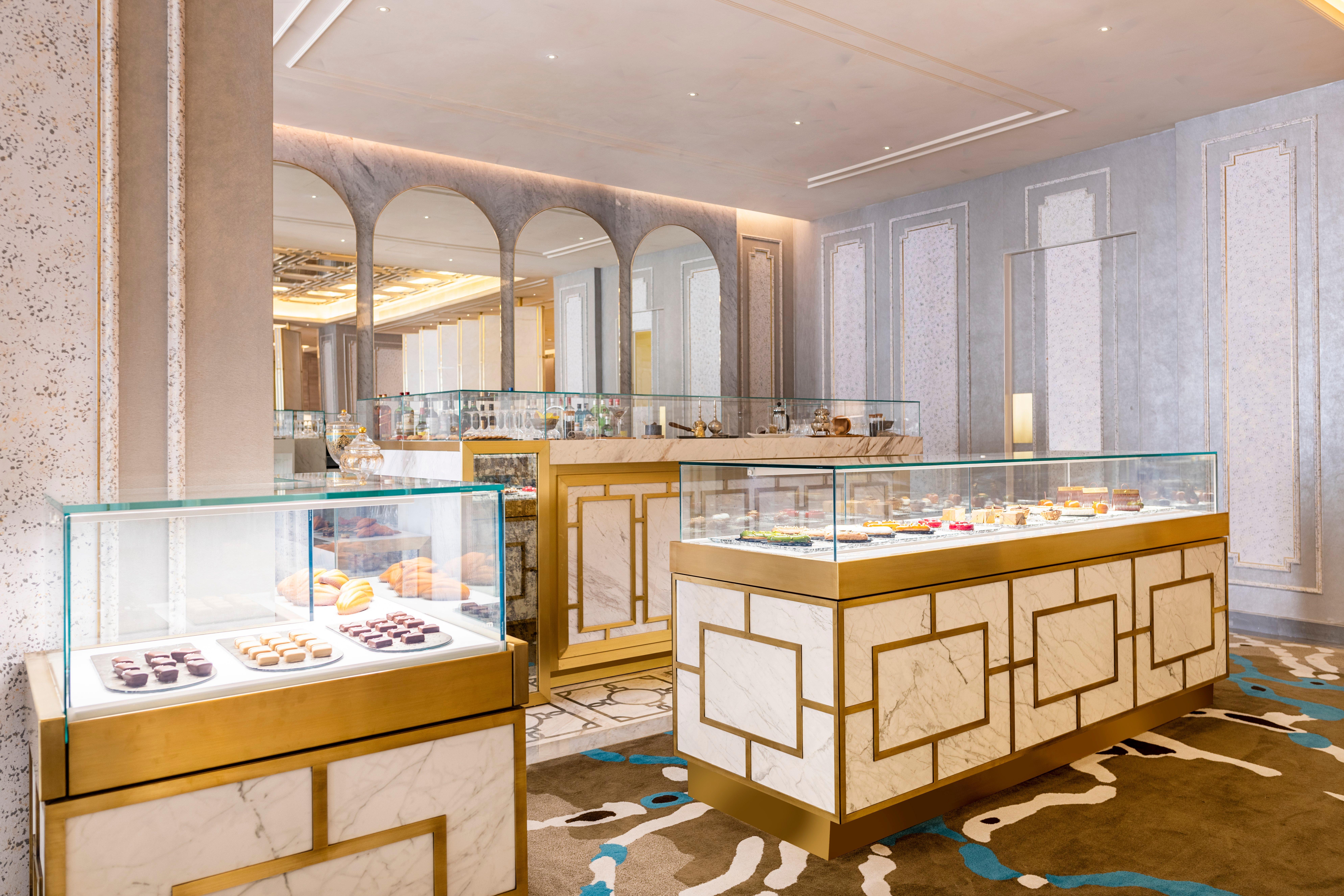 Intercontinental Doha Beach & Spa By Ihg Esterno foto The interior of the store