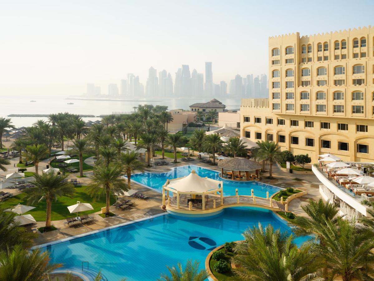 Intercontinental Doha Beach & Spa By Ihg Esterno foto The Palm Jumeirah