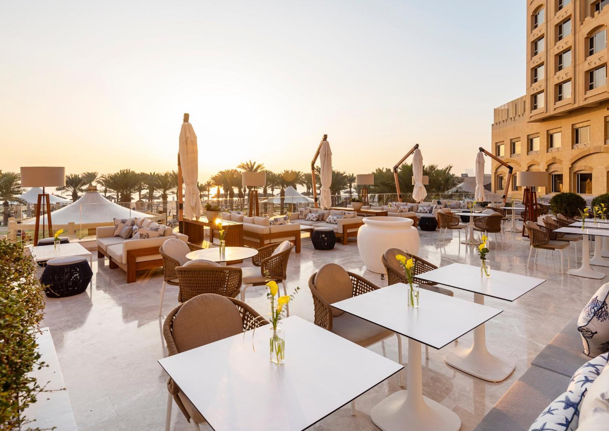 Intercontinental Doha Beach & Spa By Ihg Esterno foto