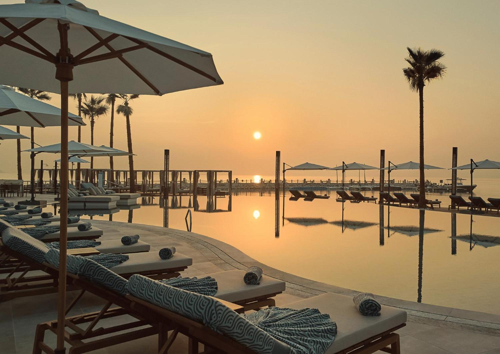 Intercontinental Doha Beach & Spa By Ihg Esterno foto